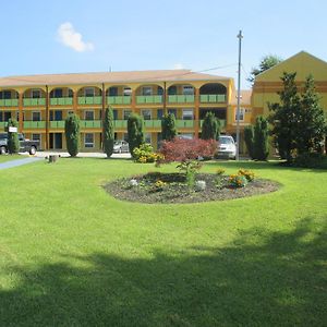 Plum Tree Inn